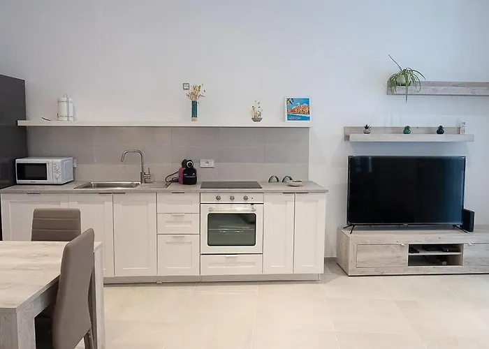 Casa Al Mare A Menton A 100 Metri Dalla Spiaggia